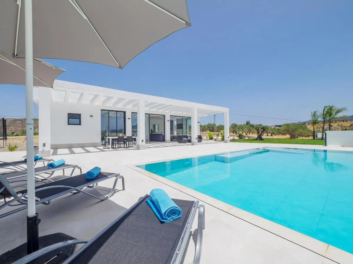 Cubo'S Los Javieles Infinity View Pool Villa Alhaurin el Grande Spain